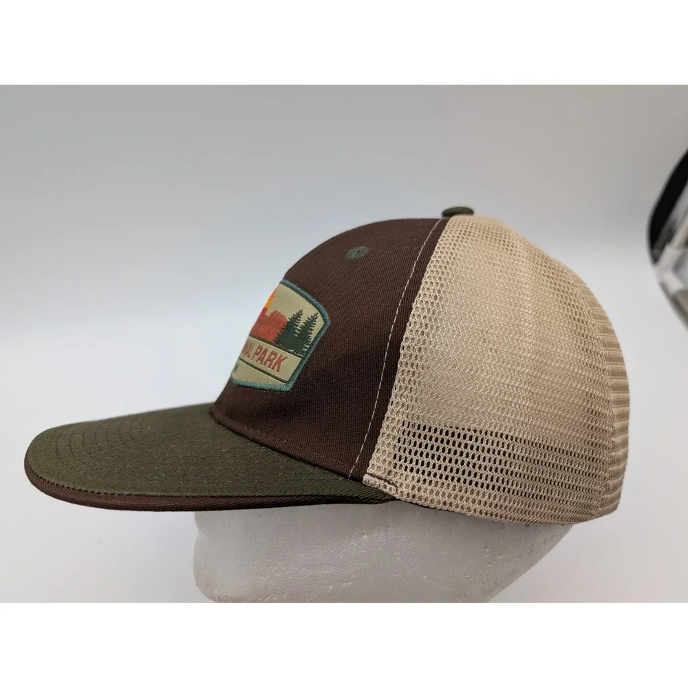 Zion National Park Utah Trucker Hat Brown Olive Green Mesh Snapback SSW Cap